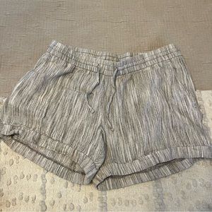 Linen blend shorts
